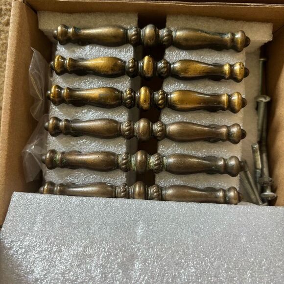 Art & Design Professional Hardware Cabinet Pulls 4 Boxes 24 Total - Picture 4 of 12